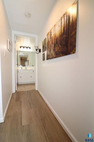 2904 W 33rd St Street 123, Sioux Falls, SD 57105