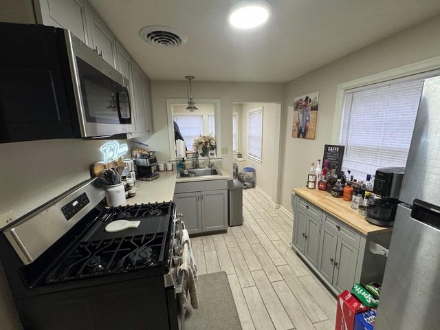 1123 River DRIVE, Burlington, WI 53105