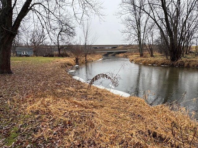 1123 River DRIVE, Burlington, WI 53105