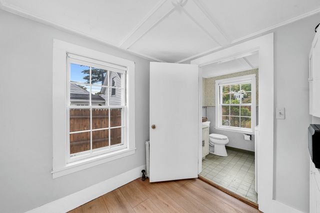 40 Elm Park, Groveland, MA 01834