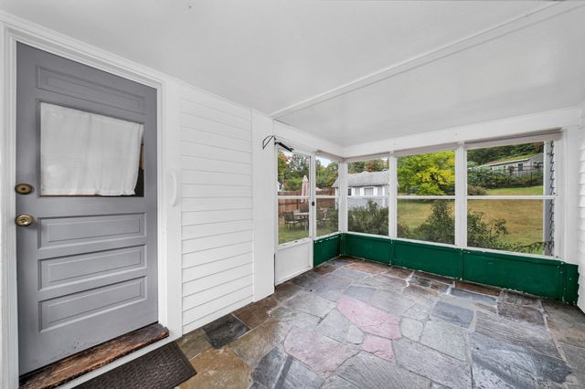 40 Elm Park, Groveland, MA 01834