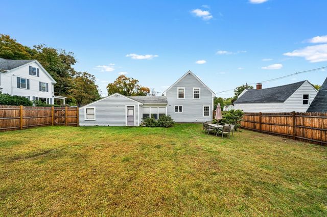 40 Elm Park, Groveland, MA 01834