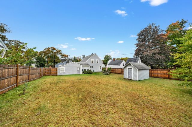 40 Elm Park, Groveland, MA 01834