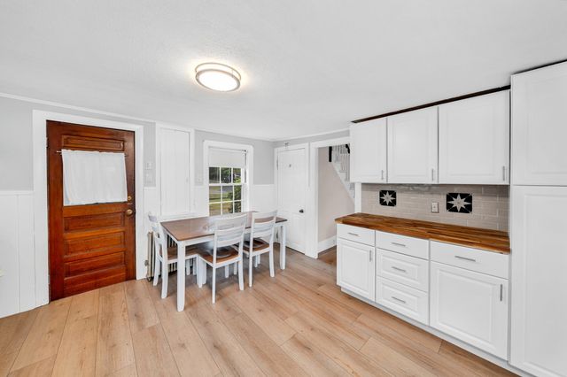 40 Elm Park, Groveland, MA 01834