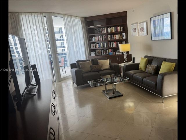 4779 Collins Avenue 1804, Miami Beach, FL 33140