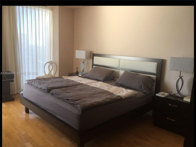 4779 Collins Avenue 1804, Miami Beach, FL 33140