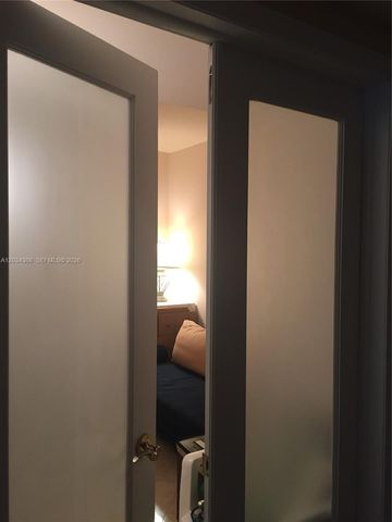 4779 Collins Avenue 1804, Miami Beach, FL 33140