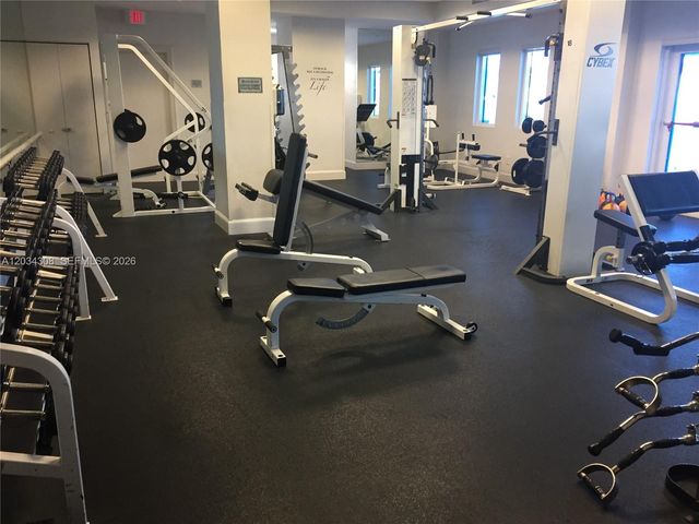 4779 Collins Avenue 1804, Miami Beach, FL 33140