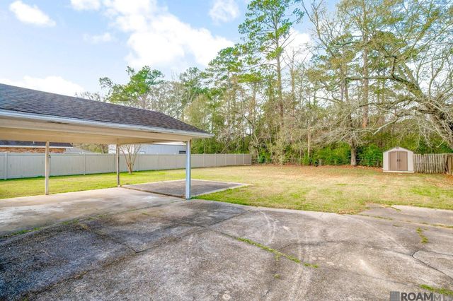 919 Willow Brook Ave, Denham Springs, LA 70726