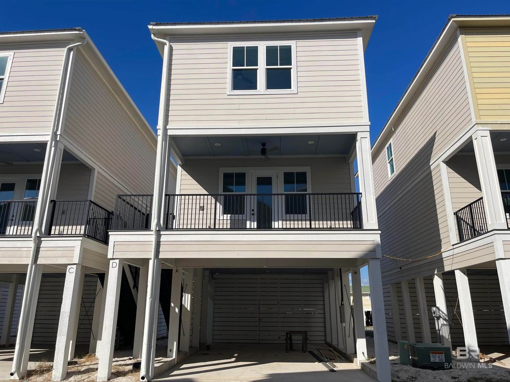 951 W Lagoon Avenue D, Gulf Shores, AL 36542