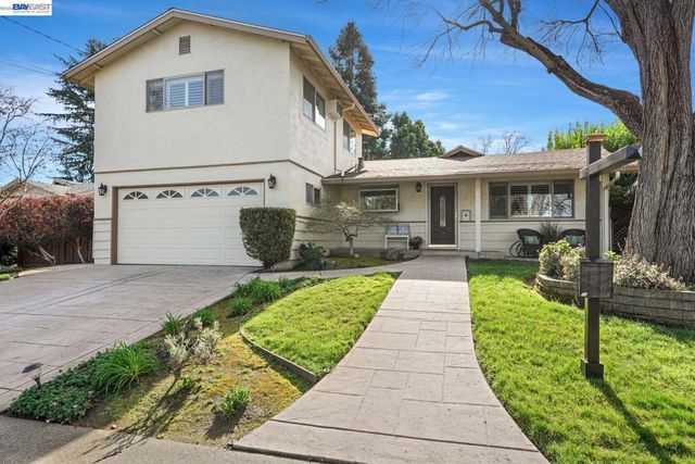 1674 1674 Kasba St, Concord, CA 94518