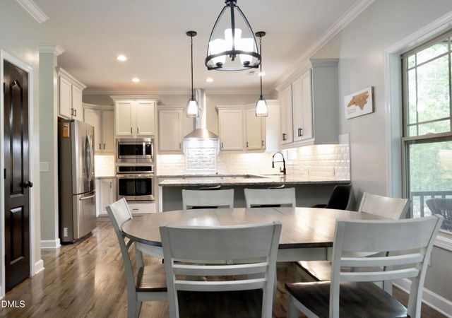 335 Gwendolyn Way, Fuquay Varina, NC 27526