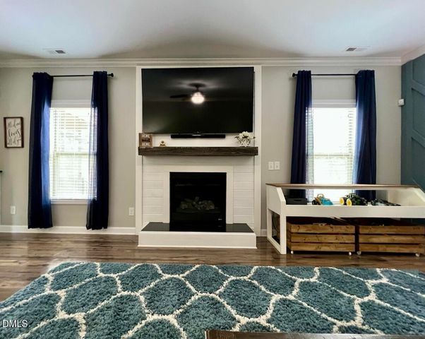 335 Gwendolyn Way, Fuquay Varina, NC 27526