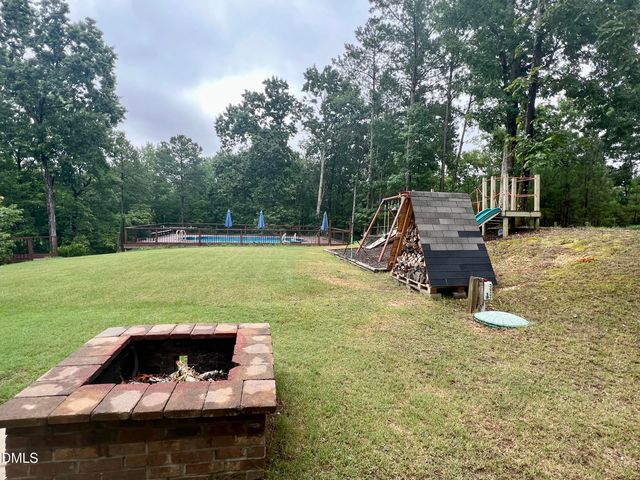 335 Gwendolyn Way, Fuquay Varina, NC 27526