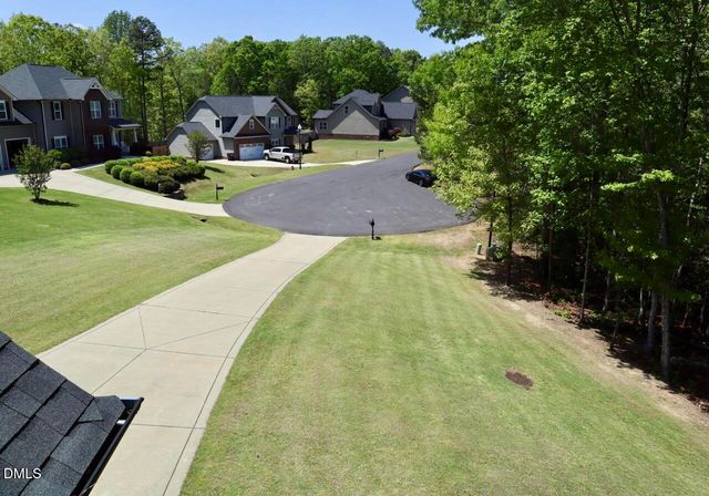 335 Gwendolyn Way, Fuquay Varina, NC 27526