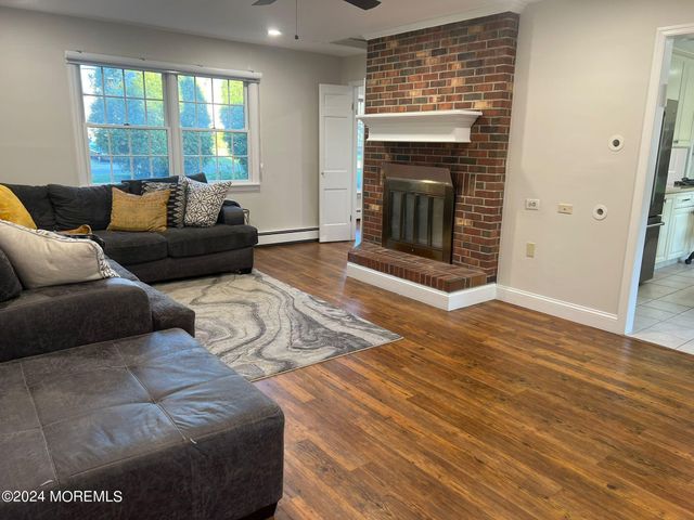 1578 N Bay Avenue, Toms River, NJ 08753