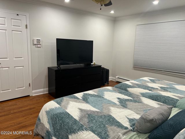 1578 N Bay Avenue, Toms River, NJ 08753