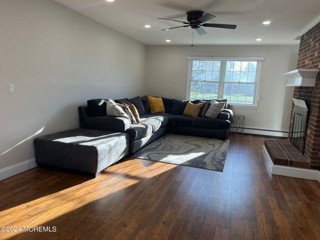 1578 N Bay Avenue, Toms River, NJ 08753