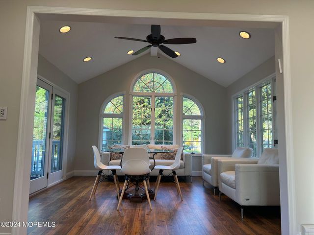 1578 N Bay Avenue, Toms River, NJ 08753