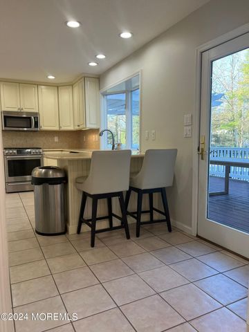 1578 N Bay Avenue, Toms River, NJ 08753
