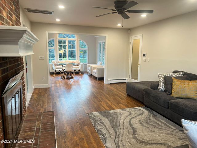 1578 N Bay Avenue, Toms River, NJ 08753