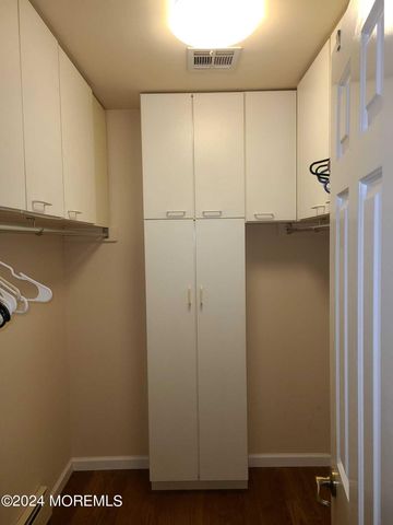 1578 N Bay Avenue, Toms River, NJ 08753