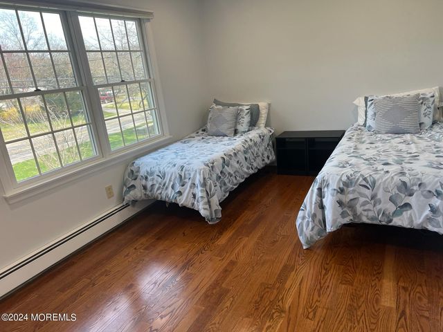 1578 N Bay Avenue, Toms River, NJ 08753