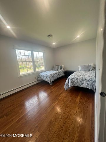 1578 N Bay Avenue, Toms River, NJ 08753
