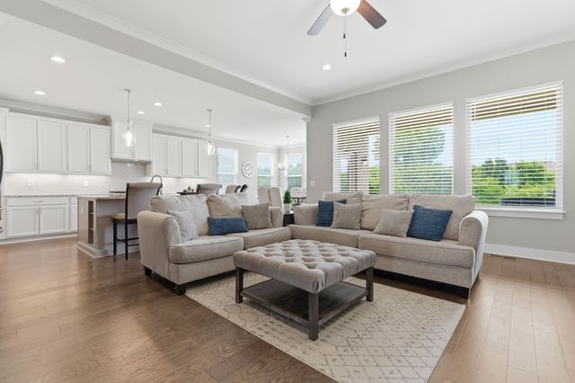 3061 Elliott Dr, Mount Juliet, TN 37122