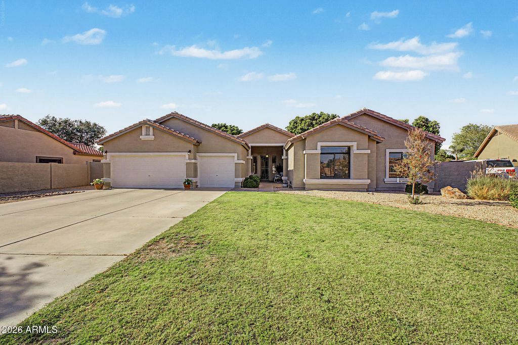 7318 W VILLA HERMOSA --, Glendale, AZ 85310 — exterior