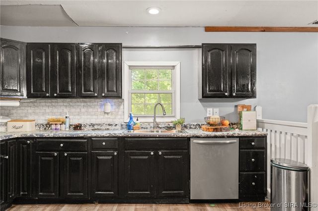 4516 W Sanders Lane, Taswell, IN 47175