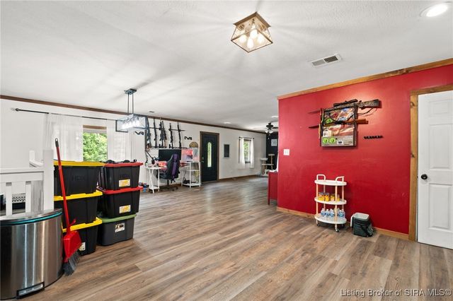 4516 W Sanders Lane, Taswell, IN 47175