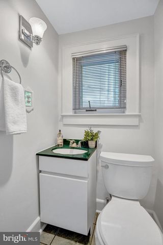 5120 WILSON LN, Bethesda, MD 20814