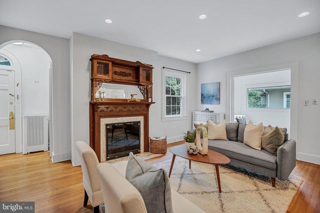 5120 WILSON LN, Bethesda, MD 20814