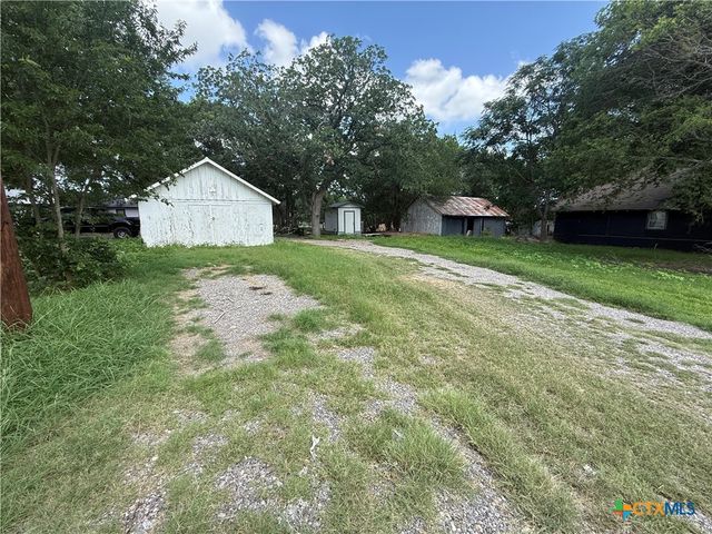 184 3rd Street, Maxwell, TX 78656