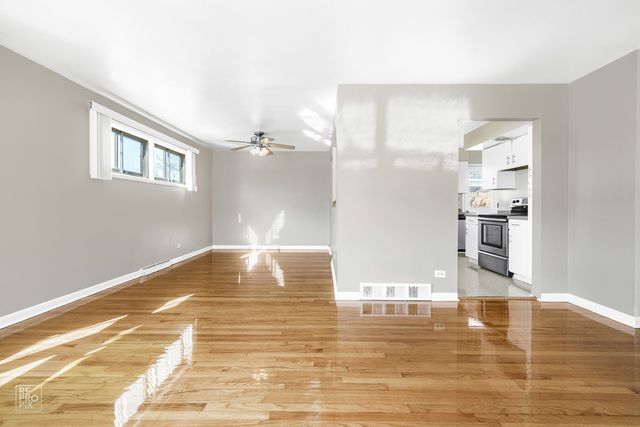 283 S Fair Avenue, Elmhurst, IL 60126