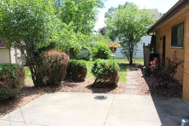 283 S Fair Avenue, Elmhurst, IL 60126