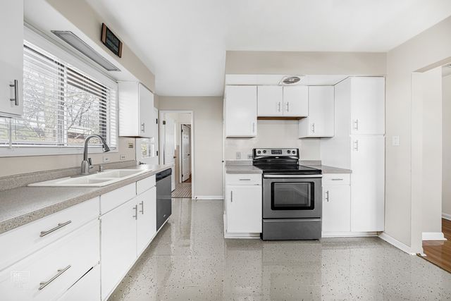 283 S Fair Avenue, Elmhurst, IL 60126