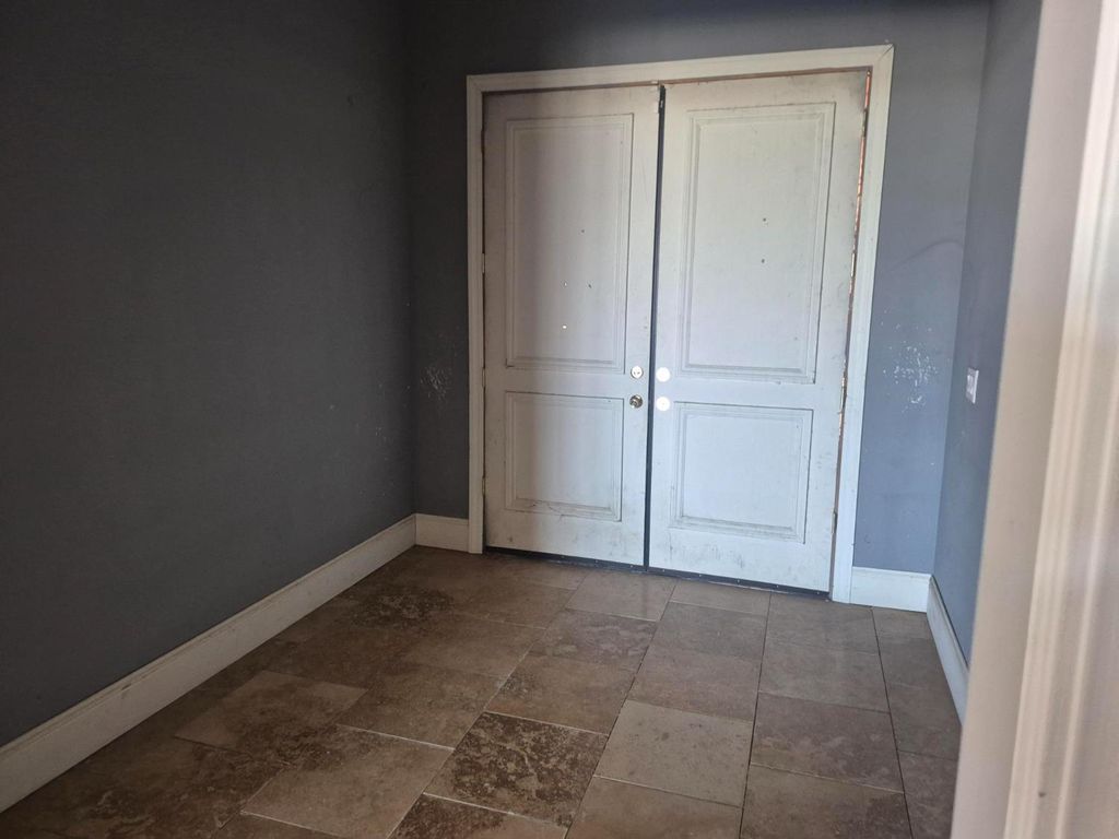 Image 5 of property listing at 6136 E Church Avenue, Fresno, CA 93727