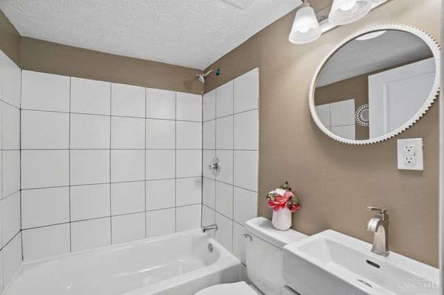 1613 Sheridan Avenue, Middletown, OH 45044