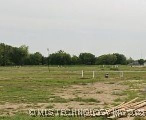 27961 E 108th Place, Coweta, OK 74429