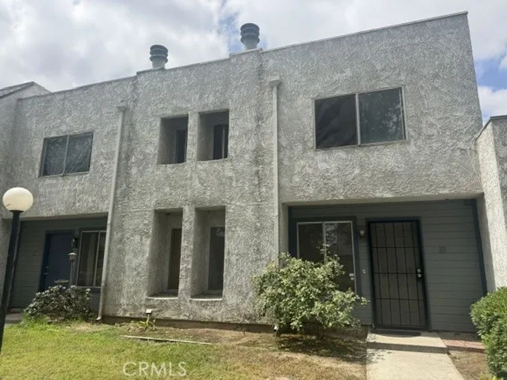 1565 Coulston 37, San Bernardino, CA 92408