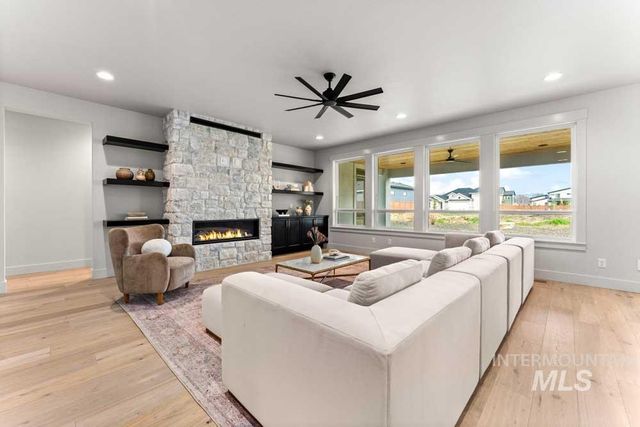 870 N Creekwater Lot 6 Block 5, Eagle, ID 83616