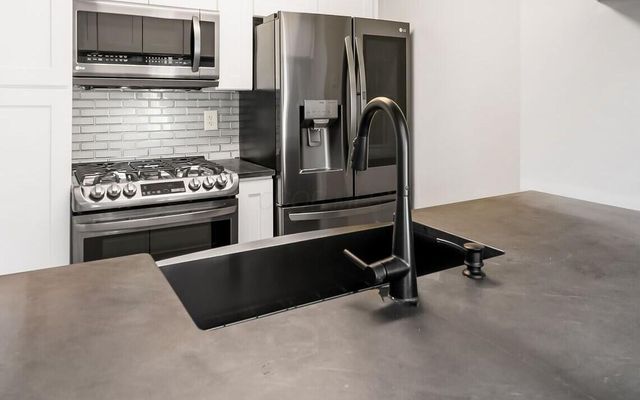 2145 Baneberry Court, Columbus, OH 43235