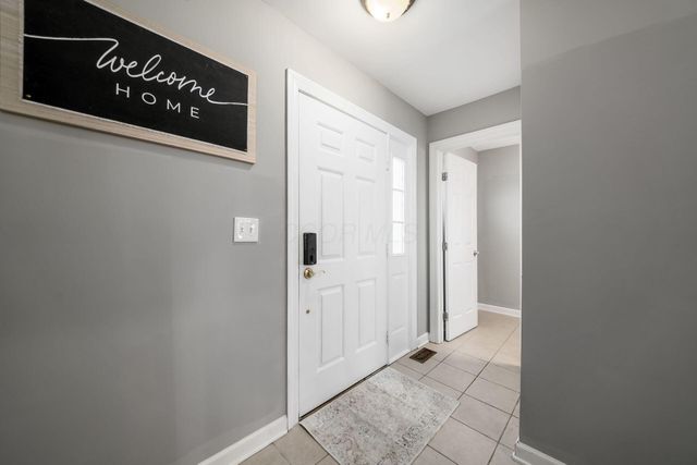 2145 Baneberry Court, Columbus, OH 43235