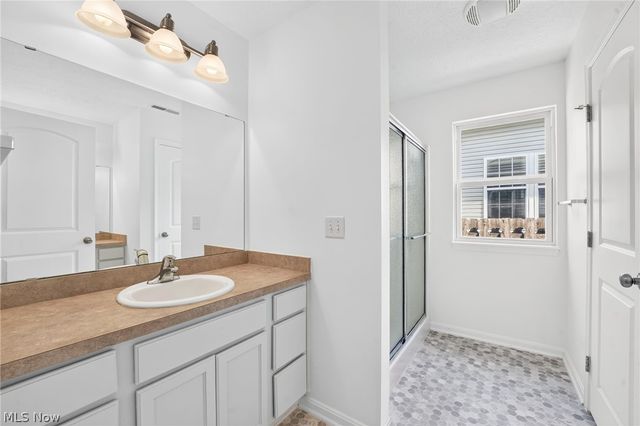 8832 Wheaton Place, North Ridgeville, OH 44039