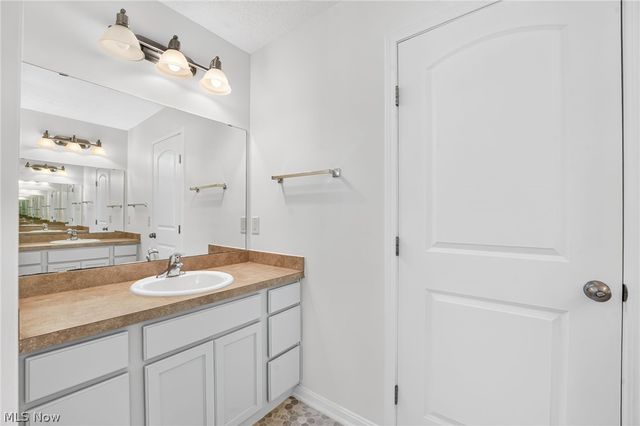 8832 Wheaton Place, North Ridgeville, OH 44039