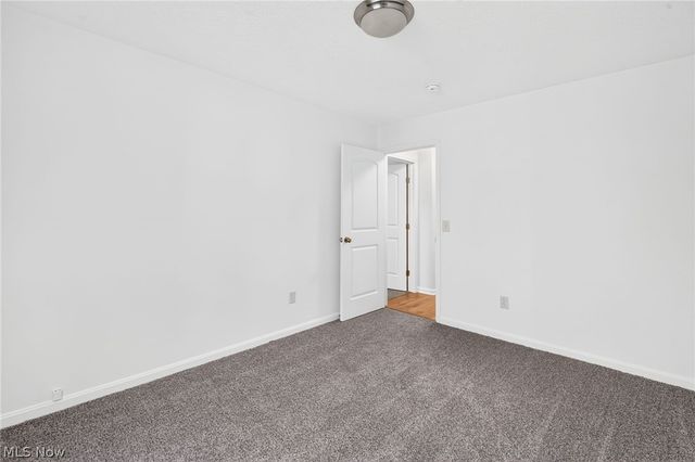 8832 Wheaton Place, North Ridgeville, OH 44039