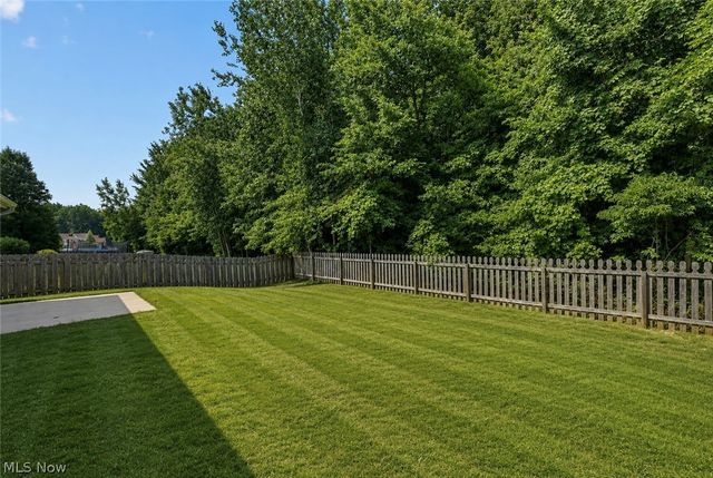 8832 Wheaton Place, North Ridgeville, OH 44039