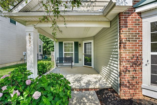 8832 Wheaton Place, North Ridgeville, OH 44039